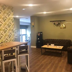 https://hotel-radha.top-hotels-tarragona.com